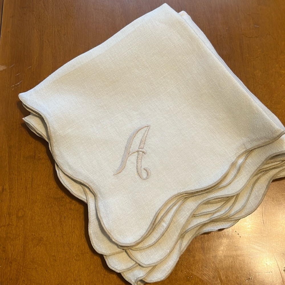 Set of 6 linen napkins with “A” initial monogram